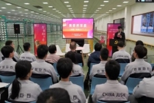 奏響青春之歌，感受奮斗力量！“青春思享嘉”黨的二十大精神宣講走進(jìn)“未來工廠”