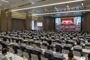 增底氣、強干勁！中國巨石黨員干部熱議黨的二十大報告