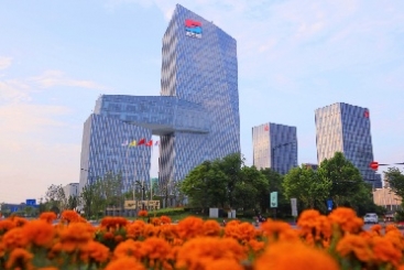 點(diǎn)贊！中國(guó)巨石榮登2023年玻璃纖維十大品牌榜單之首